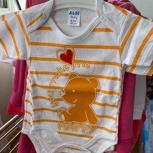 Baby body suit. Brand New. Sizes 6M,9M,12M Made in Turkey. 100%Cotton